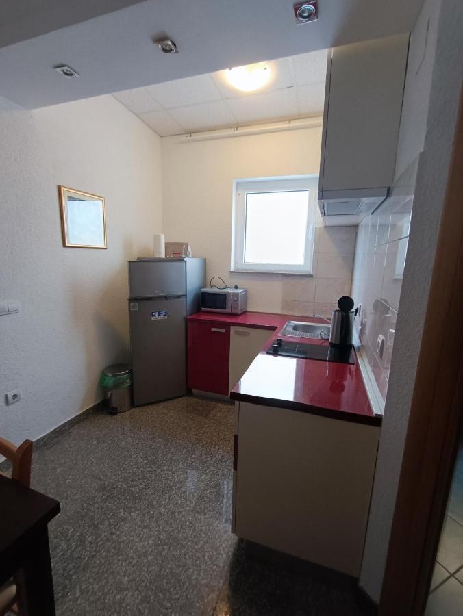 Apartmani Centar Starigrad Paklenica Extérieur photo
