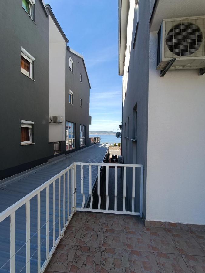 Apartmani Centar Starigrad Paklenica Extérieur photo