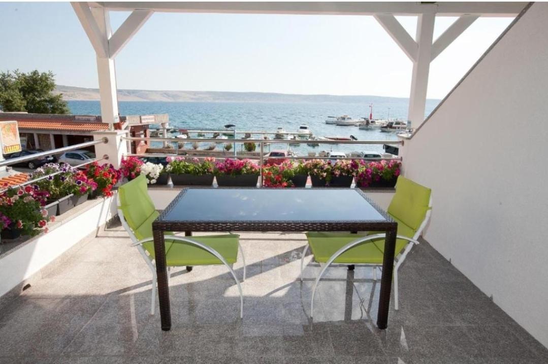 Apartmani Centar Starigrad Paklenica Extérieur photo