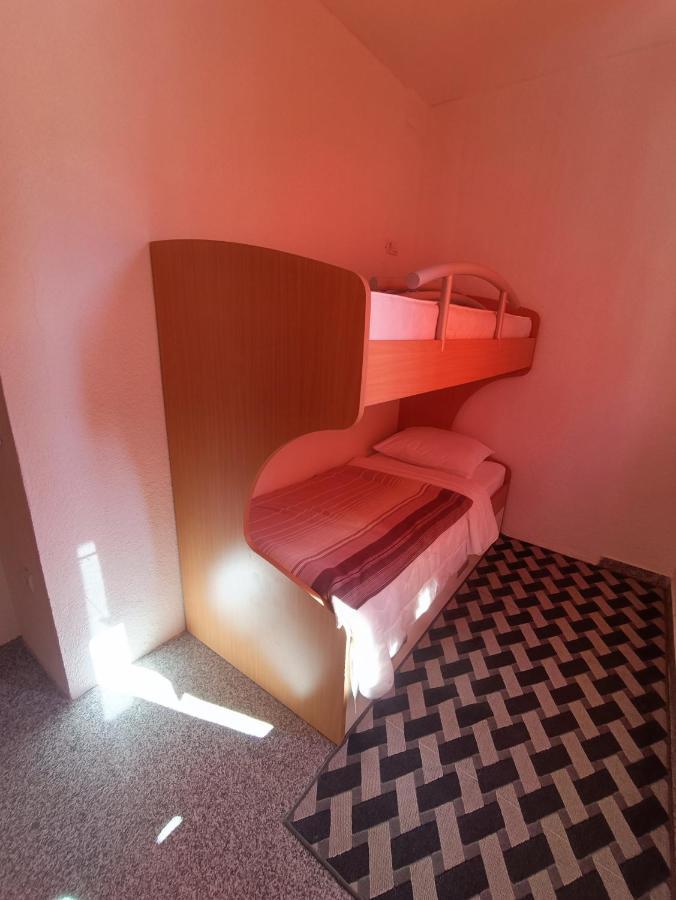 Apartmani Centar Starigrad Paklenica Extérieur photo
